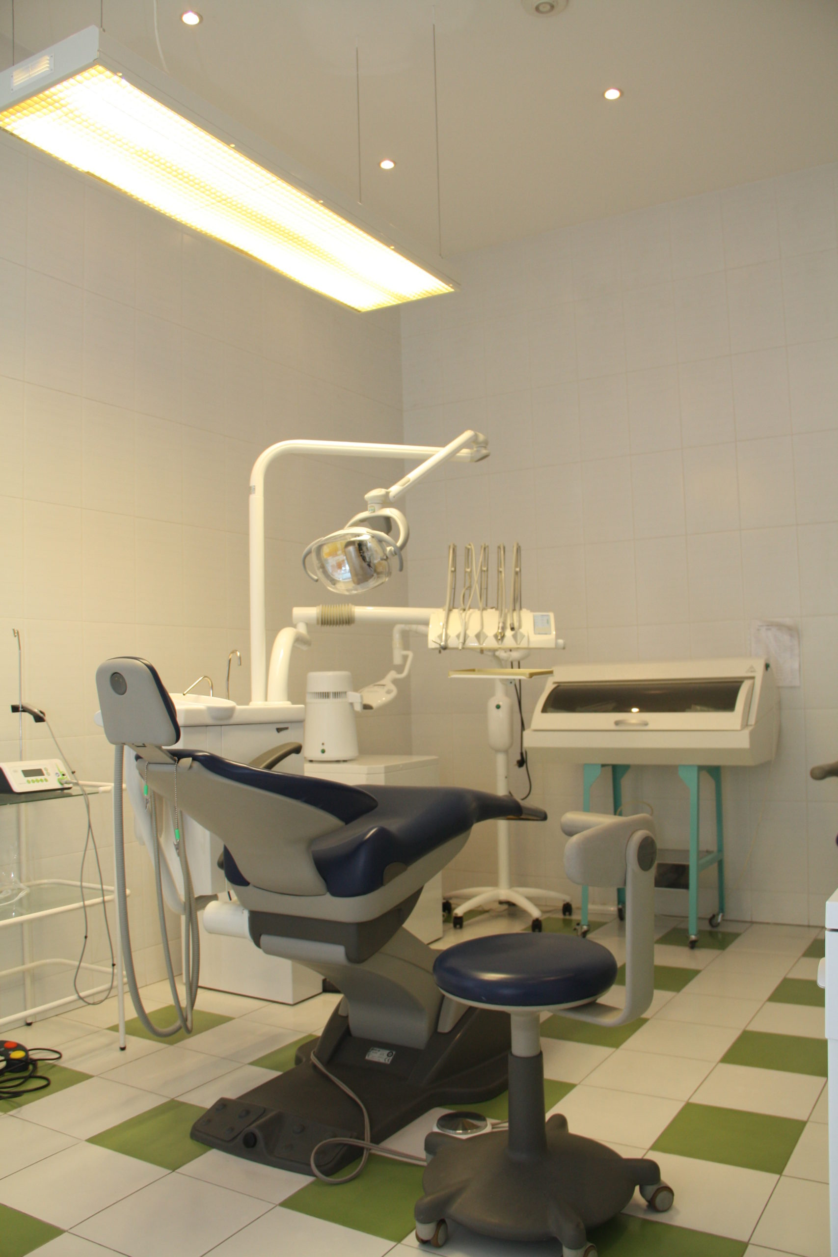 klinika-esteticheskoj-stomatologii-i-kosmetologii-denta-professional-moskva-5