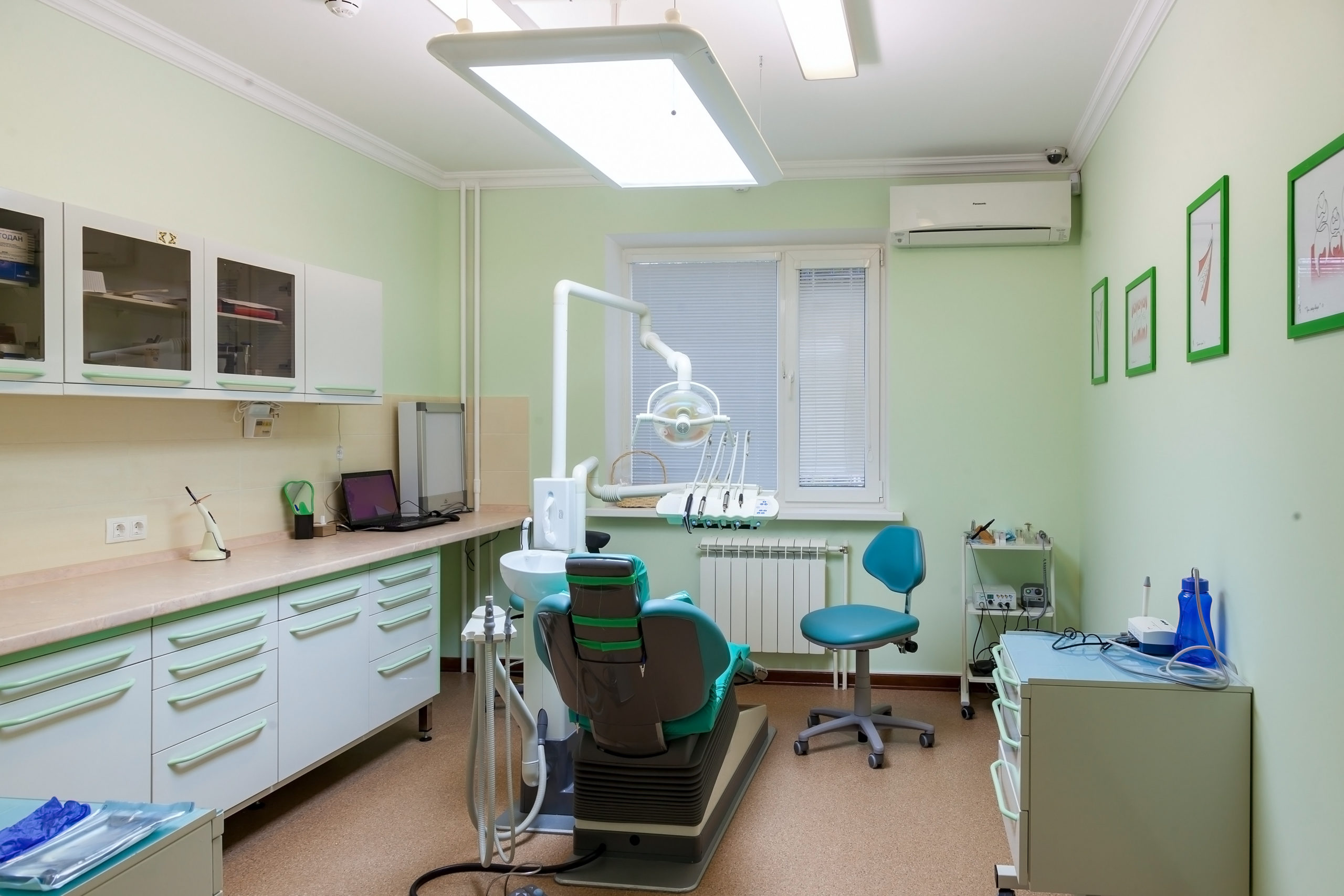 nauchnaya-stomatologiya-dantistoff-na-akademicheskoj-set-moskva-5