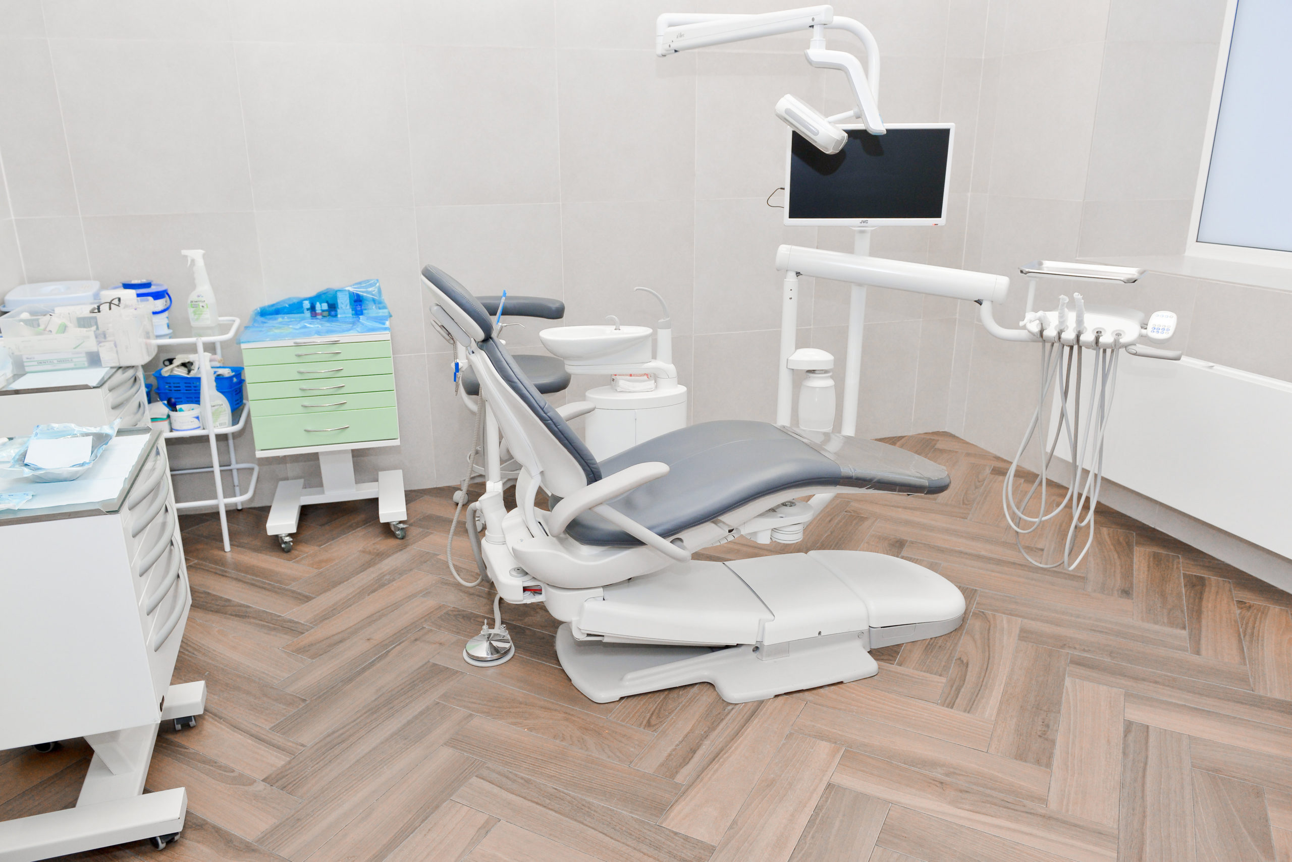 stomatologicheskaya-klinika-denta-el-na-sadovoj-karetnoj-ulicze-set-moskva-3