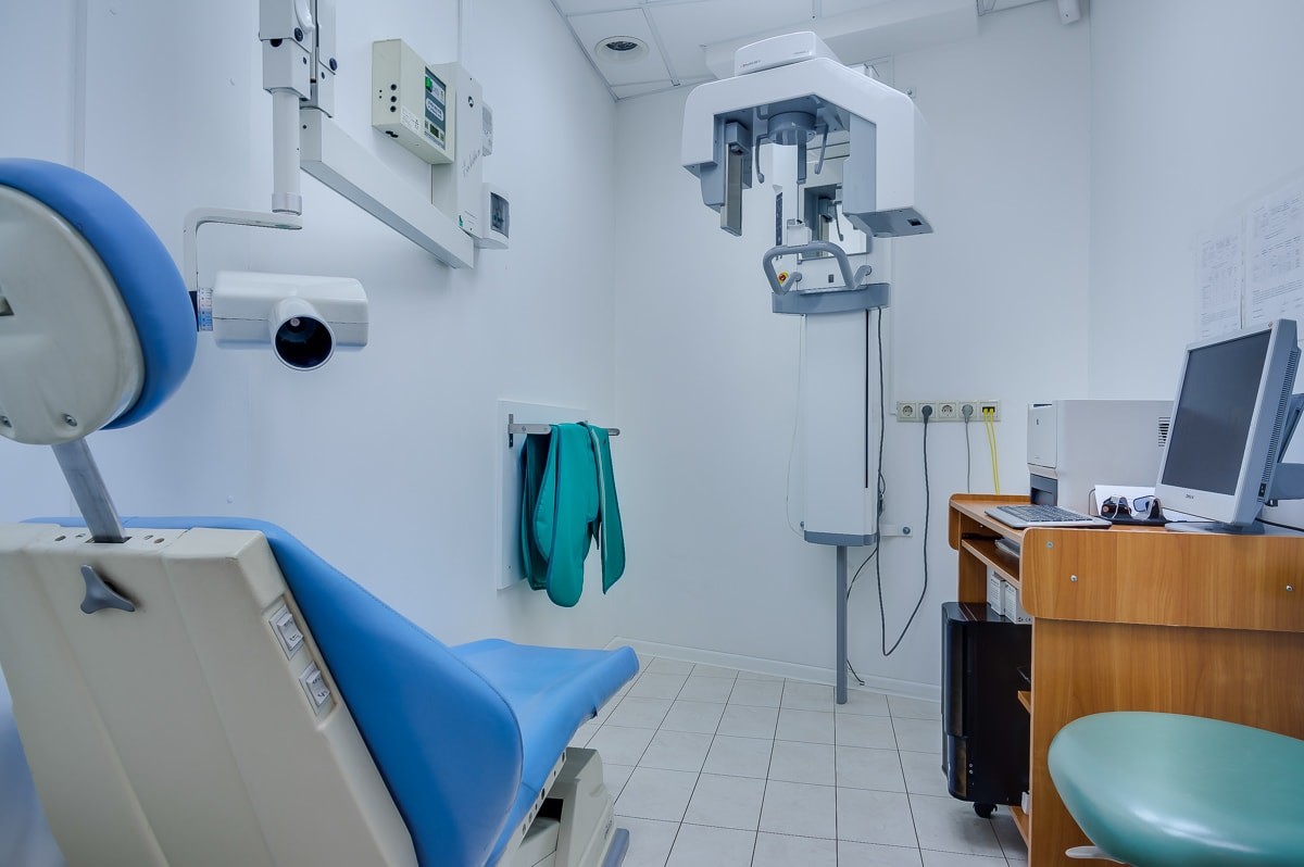 stomatologiya-doktor-lopatin-na-metro-frunzenskaya-moskva-2